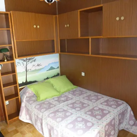 Piso Centro Estacion De Autobuses-tren Con Garaje Oviedo