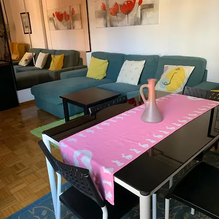 Piso Centro Estacion De Autobuses-tren Con Garaje Apartamento *