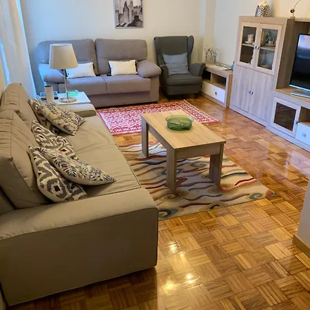 Apartamento Piso Centro Estacion De Autobuses-tren Con Garaje