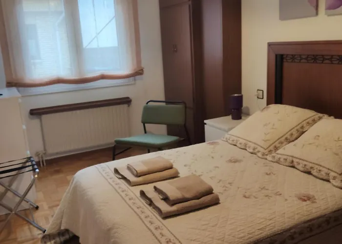 Piso Centro Estacion De Autobuses-tren Con Garaje Appartement Oviedo