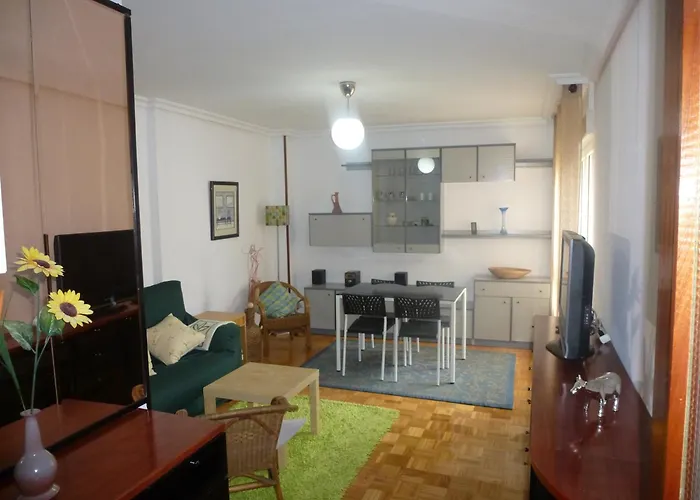 Piso Centro Estacion De Autobuses-tren Con Garaje *