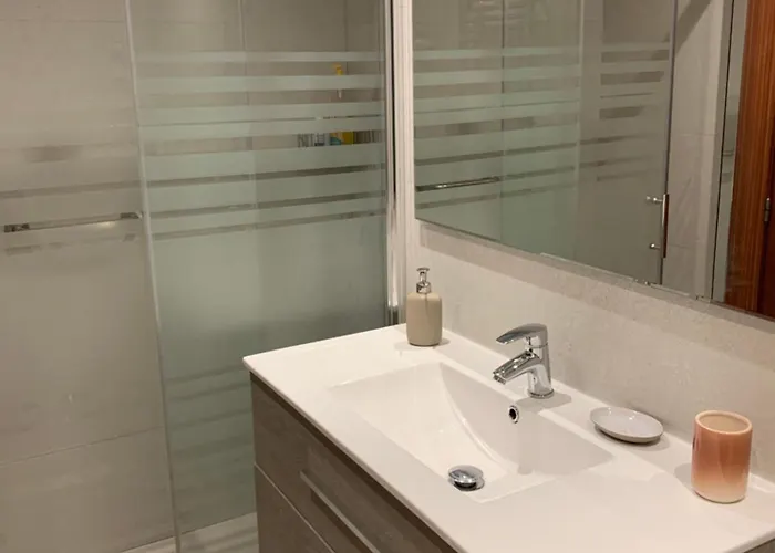 Piso Centro Estacion De Autobuses-tren Con Garaje Appartement