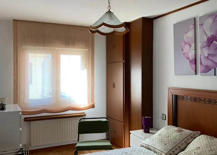 Piso Centro Estacion De Autobuses-tren Con Garaje Appartement Oviedo