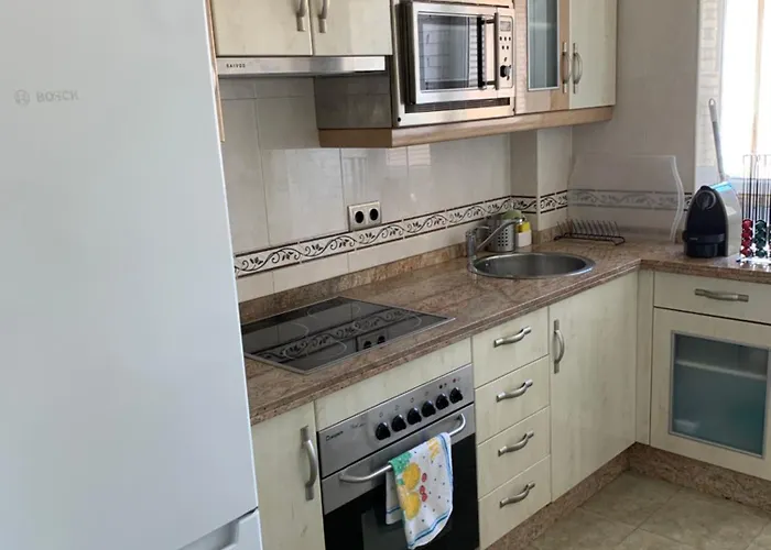 Piso Centro Estacion De Autobuses-tren Con Garaje Appartement