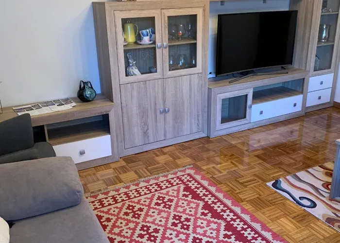 Piso Centro Estacion De Autobuses-tren Con Garaje