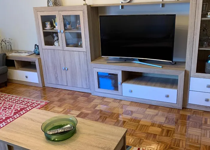 Piso Centro Estacion De Autobuses-tren Con Garaje Appartement Oviedo